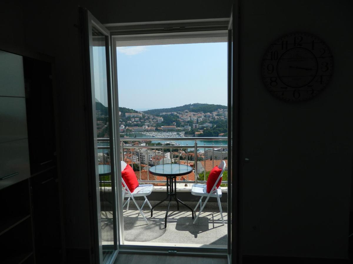 Db1 & Db2 Apartment Dubrovnik Bagian luar foto